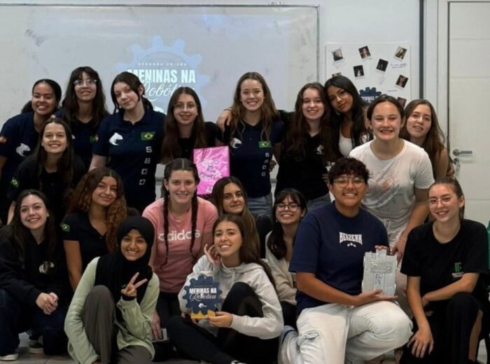 Meninas na Robótica: Oficinas para Incluir Garotas em Tecnologia e Engenharia