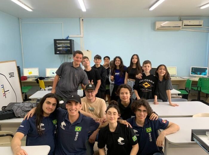 Sonda Subaquática com Estudantes da Escola Pública José Amaro Cordeiro